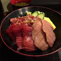 築地青空三代目 本店 - マグロ三色丼 2,000円