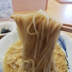 らぁ麺 飯田商店 - 朝挽きの自家製粉を使用した自家製麺