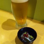 美食酒場はな田 - 生ビール500円＋つきだし