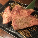 焼肉トラジ - 厚切り牛タン16mm 安定の美味しさ