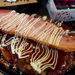 鶴商文庫 - ベーコンハンバーグ