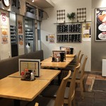 黒豚とんかつ せんごく - 店内