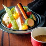 <Hot> Colorful vegetable bagna cauda