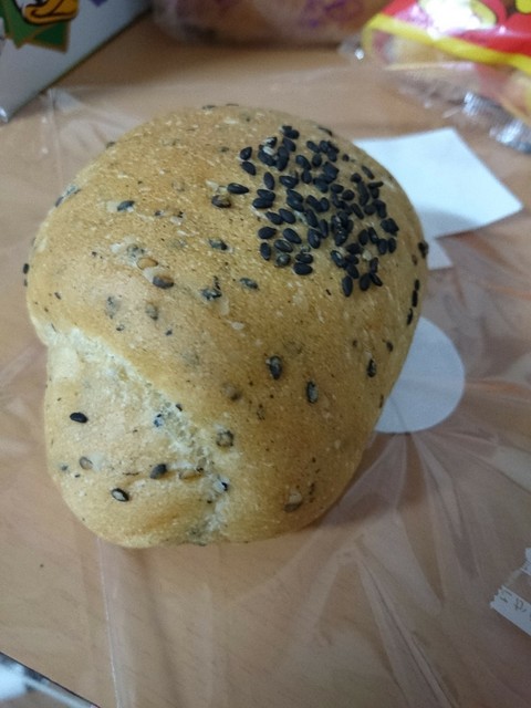 モンペリエ ヨークベニマル南陽店 - 南陽市役所（パン）の写真