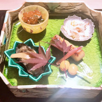 うなぎ時任 - 八  寸 : 梨と何かの白和え 水菜とイクラの和え
                            物   銀杏 銀鱈の西京漬 牡蠣の燻製