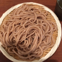 自家製粉石臼挽きうどん 青空blue 本店 - 自家製粉粗挽きざるうどん 大盛り 上から