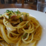 トラットリア ペコレッラ - ポルチーニ茸ときのこのクリームスパゲティ