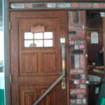 Pozzi - ビル２階の入り口