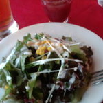Pozzi - ランチサラダとサングリア