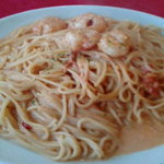 Pozzi - 小エビのトマトクリーム。大盛り