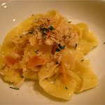 バカリ ダ ポルタ ポルテーゼ - フェットゥチーネ　燻製カジキのソース