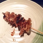 炭焼創作料理 鳥龍 - パリパリの鶏皮