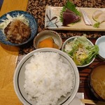 Onuma - 日替り定食￥900　水曜日は刺身とハンバーグです(18-10)