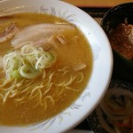 福祉センター食堂 - ラーメンセット（味噌味にしたので850円）