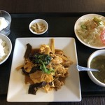 中華屋 Jan - 日替りランチ(おさつ豚と卵ときくらげのピリ辛炒め)