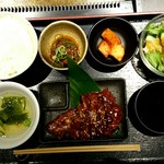 Jukusei Yakiniku Pondo - ハラミ定食