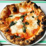 ア フェネステッラ - 