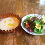 ブリコラージュ ブレッド アンド カンパニー ダイニング・カフェ - この日のサラダに入っていた、長芋のグリルかなぁほくほくしておいしかったです☆　20181024　スープはさつまいもと青リンゴのポタージュスープ。