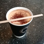 ブリコラージュ ブレッド アンド カンパニー ダイニング・カフェ - 帰りにテイクアウトでカフェモカを。カカオハンターのショコラが、フグレンのコーヒーと相性抜群☆＼(^-^)／