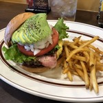 SUN DOVE DINER - アボガドベーコンチーズバーガー1400円