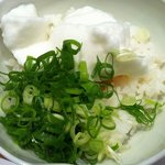 じどりや 穏座 - ネギをのせたらまぜる！