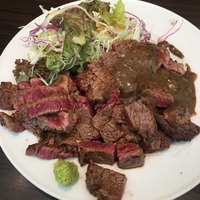 キャトルラパン - ステーキ Lunch (´∀｀)/ 2枚 味噌ソース 山葵醤油
                素晴らしいヴォリューム