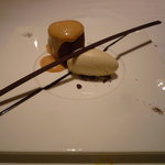 リストランテASO - とろけるチョコレートケーキ　キャラメルのザバイオーネ、カルダモンのジェラートを添えて