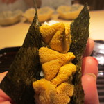 富小路 やま岸 - 雲丹たっぷり手巻き