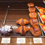 ブーランジェリー スドウ - デニッシュがおいしかったのでクロワッサンにも期待大…！