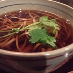 おざわ - 甘汁もとても美味しいんですよ　なので七味を振ってワイフに叱られる前に全部飲んじゃいました（笑）