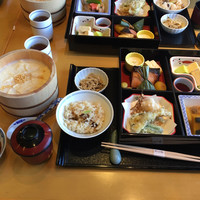 京懐石とゆば料理 松山閣 JR京都伊勢丹店 - 