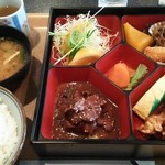 Tengiyuu - 甜牛弁当800円は安い！