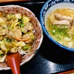 Ramen Tei - 四川丼とニンニクらーめん（ハーフ）セット