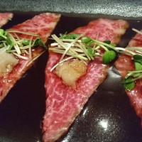 焼肉 にくだらけ - コースの肩三角のおろしポン酢のせ。