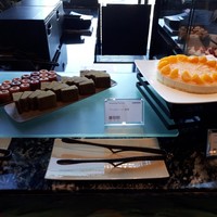 DINING & BAR TABLE 9 TOKYO - 