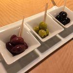 モメンティ・フェリチ - H.30.10.18.夜 オリーブの3種盛り 500円税込