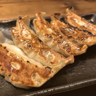 お酒やおつまみメニューも豊富！