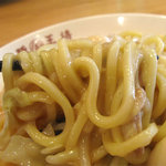 大阪王将 - イメージは、八宝菜に太麺が合わさったカンジです。スープは多めですが、中華風のあんかけっぽい。新感覚かも…。