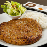 ハンバーグ家 - 3色ソースプレート