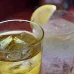 やしろ食堂 - 緑茶割りとレモンサワーで乾杯♪