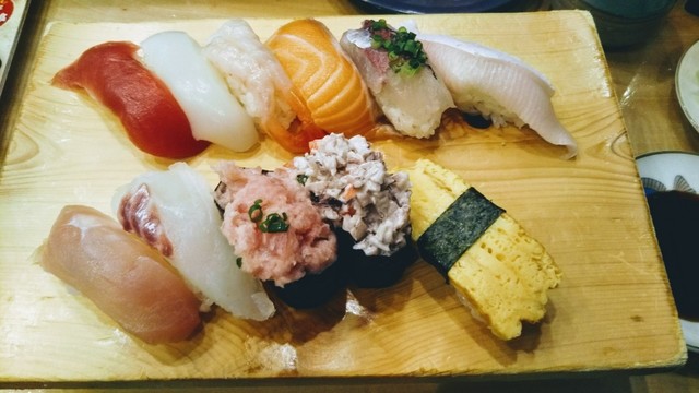 すし食いねぇ 松任本店 すしくいねぇ 松任 回転寿司 食べログ