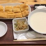 老酒舗 - 揚げパンと豆乳セット400円