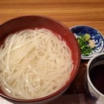 和外伝　ぜろ - 稲庭うどん（釜揚げ）。