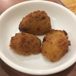 老酒舗 - サービスで頂いた野菜の揚げ物