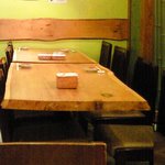 Ginza Funakata - 店内のテーブル席の風景です