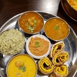 NEPALI CUISINE HUNGRY EYE Dine & Bar - 