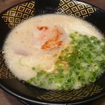 とんこつラーメン専門 八味豚骨 - 八味豚骨　630円