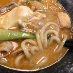 Bandou Tarou - 白まるごまみそ煮込みうどんの麺アップで。