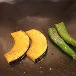 鉄板焼　季流 - ●●ステーキランチ」4,800円 (税サ込)X2人前 (①ご挨拶の一皿、②本日のスープ、③肉：国内産牛ロース 110ｇ＋フィレ 110ｇ、④野菜焼き、⑤御飯⇒ガーリックライス 変更+750円 赤出汁 香物、⑥アイスクリーム＆シャーベット、⑦コーヒー) 2018年10月