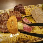 鉄板焼　季流 - ●●ステーキランチ」4,800円 (税サ込)X2人前 (①ご挨拶の一皿、②本日のスープ、③肉：国内産牛ロース 110ｇ＋フィレ 110ｇ、④野菜焼き、⑤御飯⇒ガーリックライス 変更+750円 赤出汁 香物、⑥アイスクリーム＆シャーベット、⑦コーヒー) 2018年10月